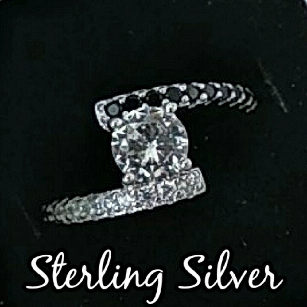 ❗GIFTED❗Sterling CZ Black Spinel Bypass Ring - Picture 7 of 7